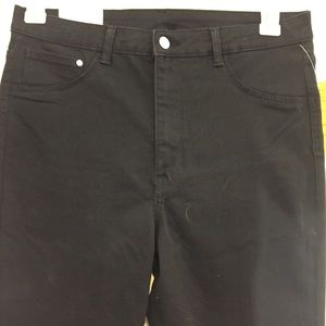 NWT H&M Black Jeggings Size 33w x 32 leg High waisted!